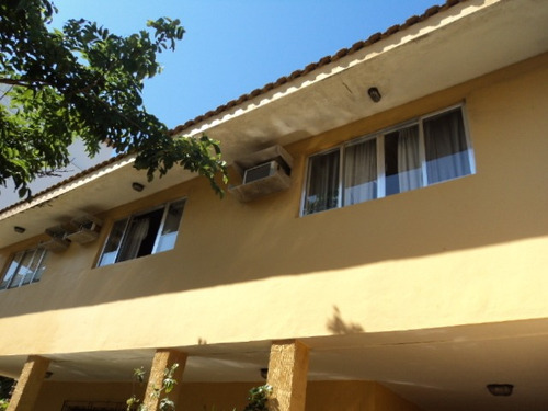 Casa Para Aluguel, 5 Dormitórios, Cavaleiros - Macaé - 1088