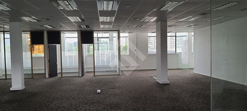 Oficina En Arriendo Con Financiamiento Para Habilitar.