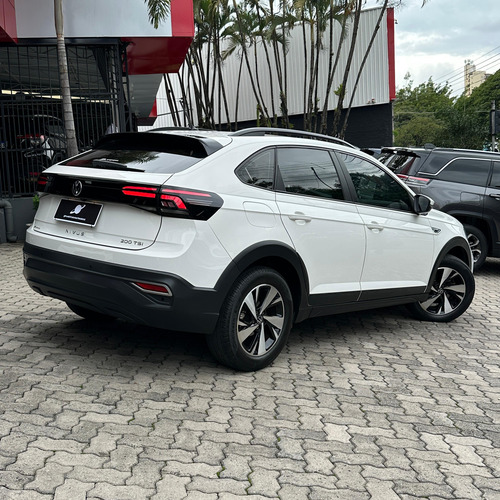 Volkswagen Nivus 1.0 200 TSI TOTAL FLEX COMFORTLINE AUTOMÁTICO