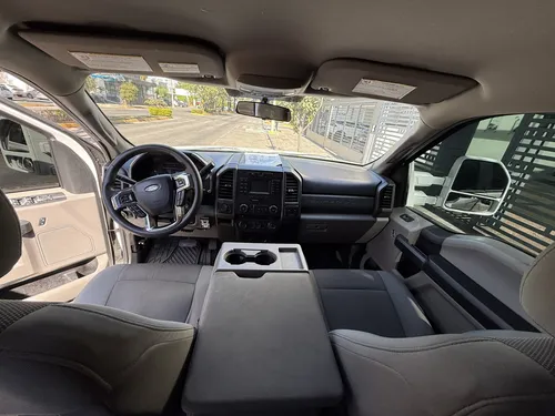 Ford F-250 6.7l Super Duty Cab Dob Diesel 4x4 At