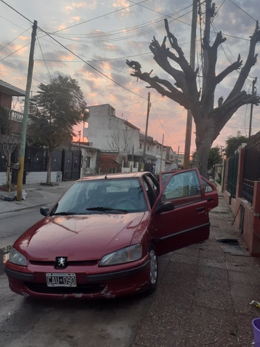 Imagen 4 de 5 de Peugeot 106 1998 1.4 Xr