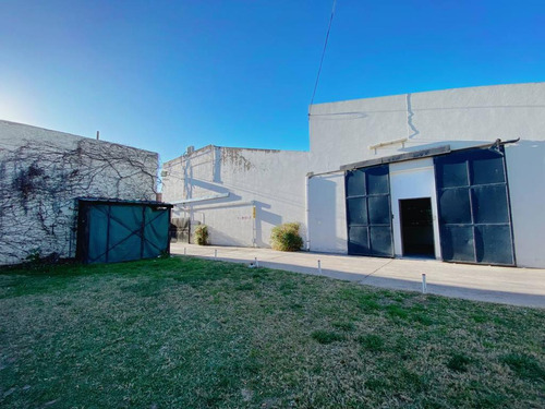 Excelente Local Deposito Y Oficinas En Venta