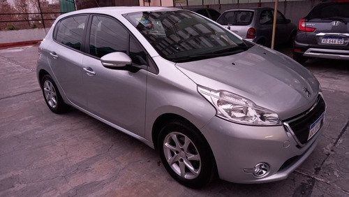 Imagen 3 de 15 de Peugeot 208 2016 1.5 Allure Touchscreen