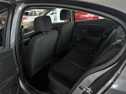 Renault Fluence Exp 16 2013