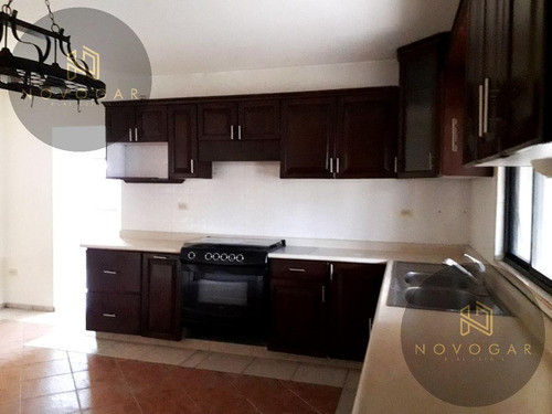 Imagen 4 de 10 de Casa En Venta Fraccionamiento Valle Hermoso
