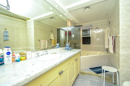 Casa De Cuatro Dormitorios En Venta Punta Del Este- Ref: 2579