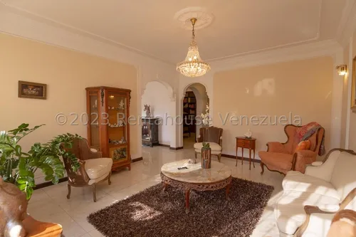 Casa En Venta En Macaracuay Yf