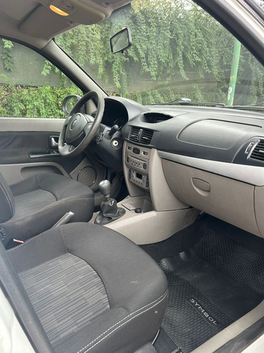 Renault Symbol 1.6 Expression Pack Ii 105cv