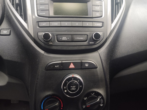 Imagem 13 de 13 de Hyundai Hb20s 2019 1.0 Comfort Plus Manual Financio E Troco