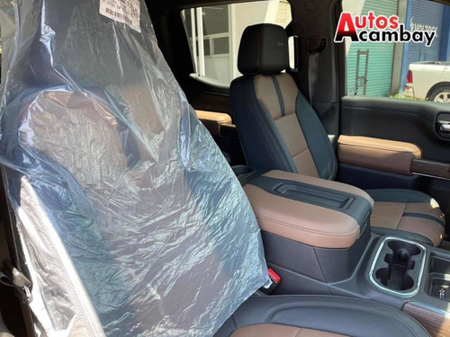 Imagen 13 de 15 de Chevrolet Cheyenne 6.2 2500 Doble Cab High Country 4x4 At