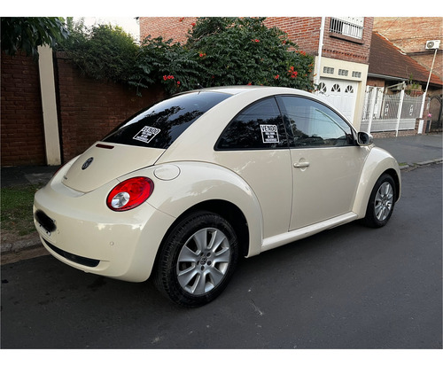 Volkswagen New Beetle 2.0 Luxury