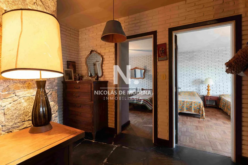 Importante Casa En Venta Frente A Playa Mansa.