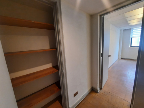 Mp- Oficina Compañia 1068 Un Privado Un Baño