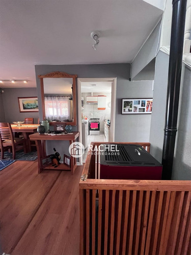 Se Vende Cómoda Casa En Sector De Lomas De Mirasur