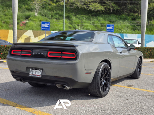Dodge Challenger Rt Hemi 5.7