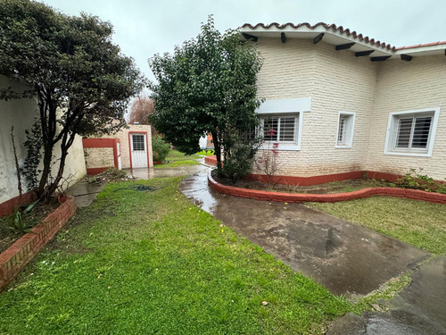 Hipolito Yrigoyen Al 1500 - Venta Casa 3 Dormitorios En Funes