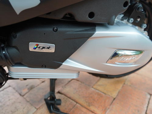 Imagen 9 de 12 de Vespa Sprint 150 Sport Italiana (casi Nueva)