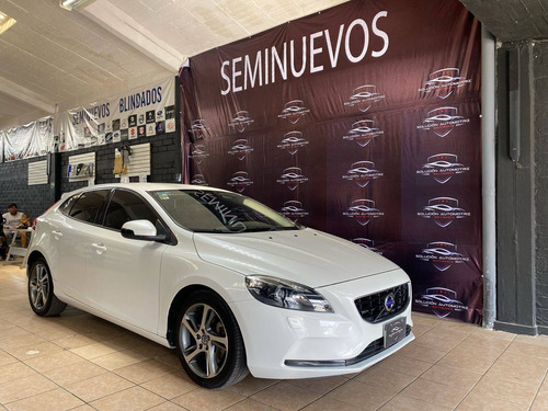 Volvo V40 Momentum Ta 2015