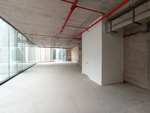 Local Comercial 1° Nivel Edificio Oficinas