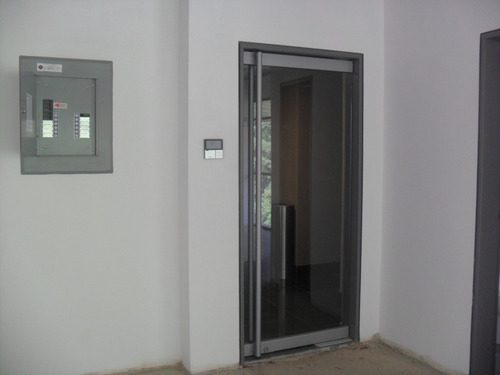 Imagen 6 de 10 de Se Vende Oficina 50m2 Macaracuay 9664