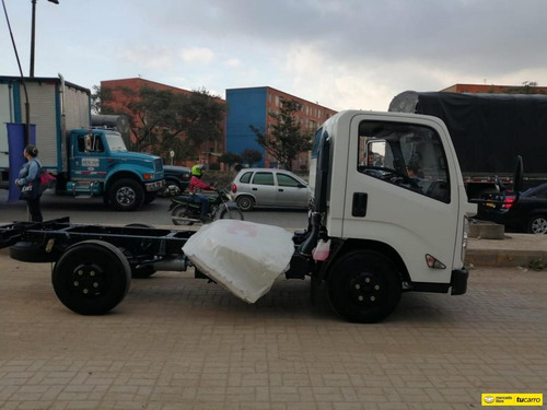 Jmc Carrying Camion Furgon