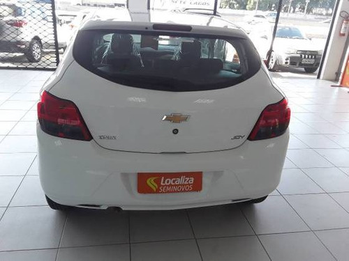 Imagem 6 de 10 de Chevrolet Onix 1.0 Mpfi Joy 8v Flex 4p Manual