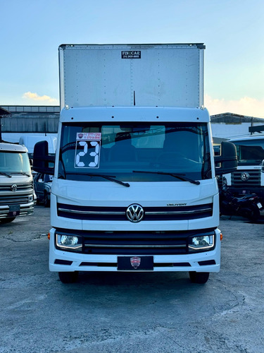 Volkswagen Express + 4x2 2023 - Baú Carga Seca