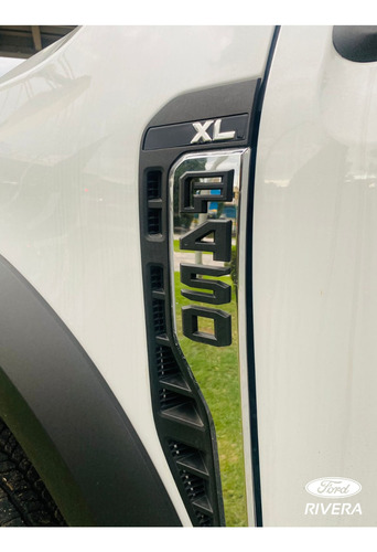 Ford F-450 Xl