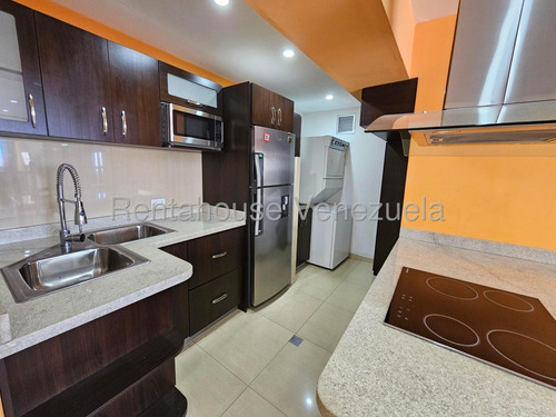 Alquiler De Apartamento En La Candelaria #26-214