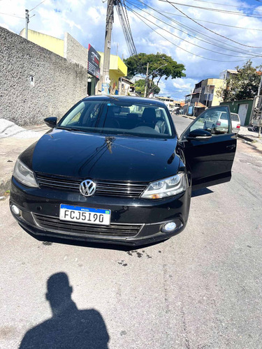 Imagem 1 de 5 de Volkswagen Jetta 2014 2.0 Comfortline Flex 4p Automática