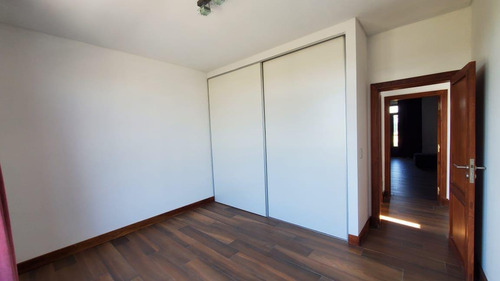 Imagen 25 de 30 de Venta Casa 5 Ambientes Con Piscina En Barrio El Golf - Nordelta.
