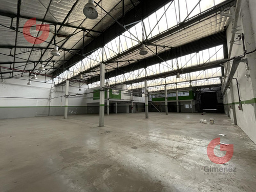Galpon Con Oficinas 1800m2 - Mataderos