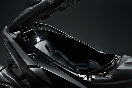 Imagem 10 de 16 de Kymco Ak 550i 0 Km 2022/2023 *** Maxi Scooter ***