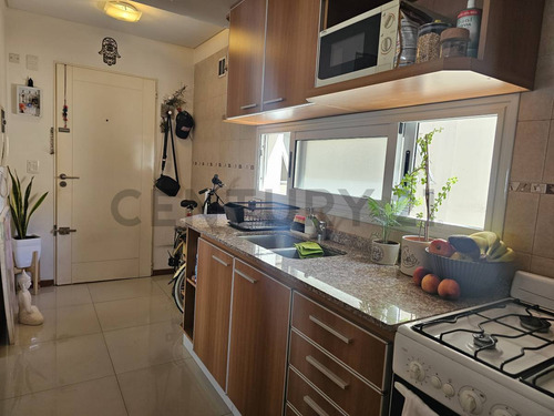 Venta De Monoambiente Divisible C/balcón Y Amenities