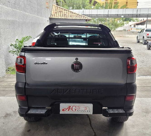 Imagem 3 de 7 de Fiat Strada Adventure 1.8 Cd 3p