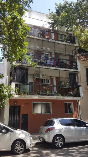 Departamento De 3 Ambientes En Venta Al Frente Con Balcon, Nuñez