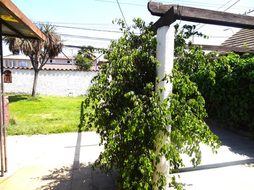 Casa De 3d 2b De 122 Mt2 Emplazada En 303 Mts De Terreno