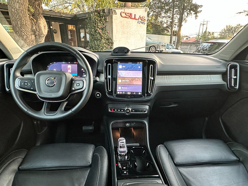Volvo XC40 2.0 Mhev B4 Plus Fwd