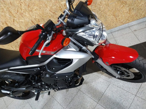 Imagen 6 de 15 de Yamaha Xj6 2010