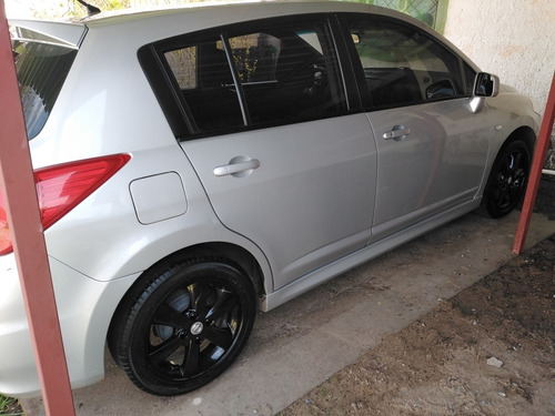 Nissan Tiida 2013 1.8 Emotion Mt