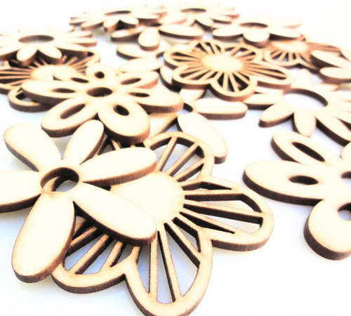 Imagen 2 de 3 de Flores Kit X 15 - 6x6 - Mdf / Fibrofacil