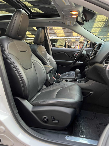 Imagen 7 de 15 de Jeep Cherokee 2.4 Limited Plus