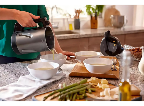 Maquina Para Hacer Sopas, Compotas Y Batidos Philips Hr2204/ Color Negro