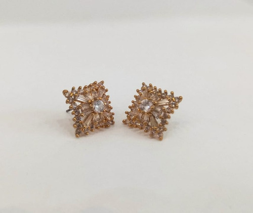 Brinco Feminino Estilo Pedra Zircônia Luxo Cor Dourado 10mm