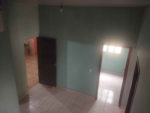 Casa Bem Localizada E Escriturada