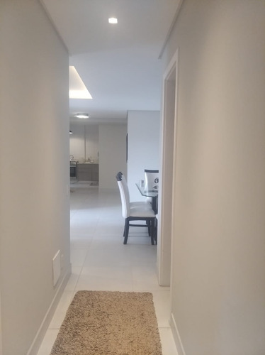 Imagem 9 de 15 de Apartamento A Venda Com 3 Quartos No Bairro Abraao Em Florianopolis - V-81992
