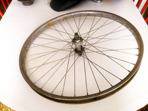 Imagen 1 de 2 de Rin 24 Paseo O Bicicletas Sifrinas Hierro 36 Huecos
