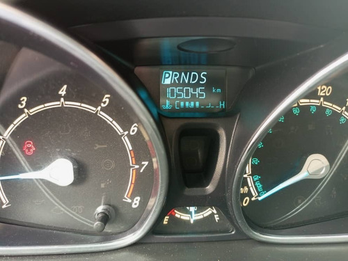 Imagen 12 de 15 de Ford Fiesta Titanium