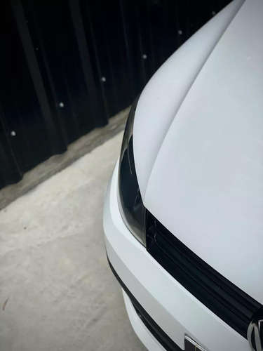 Volkswagen Voyage 1.6 Trenline 101cv