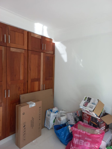 Moderno 3er Piso En Palmas De Alma Rosa , Acceso Rapido Carrertera Mella, San Vicente Y Demas ( Linea Del Metro)